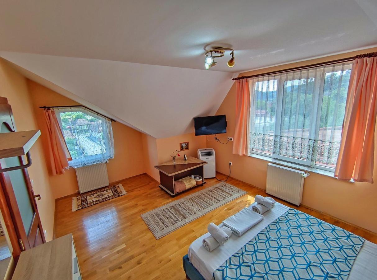 Casa Adam Ξενοδοχείο Σιγκισοάρα Εξωτερικό φωτογραφία
